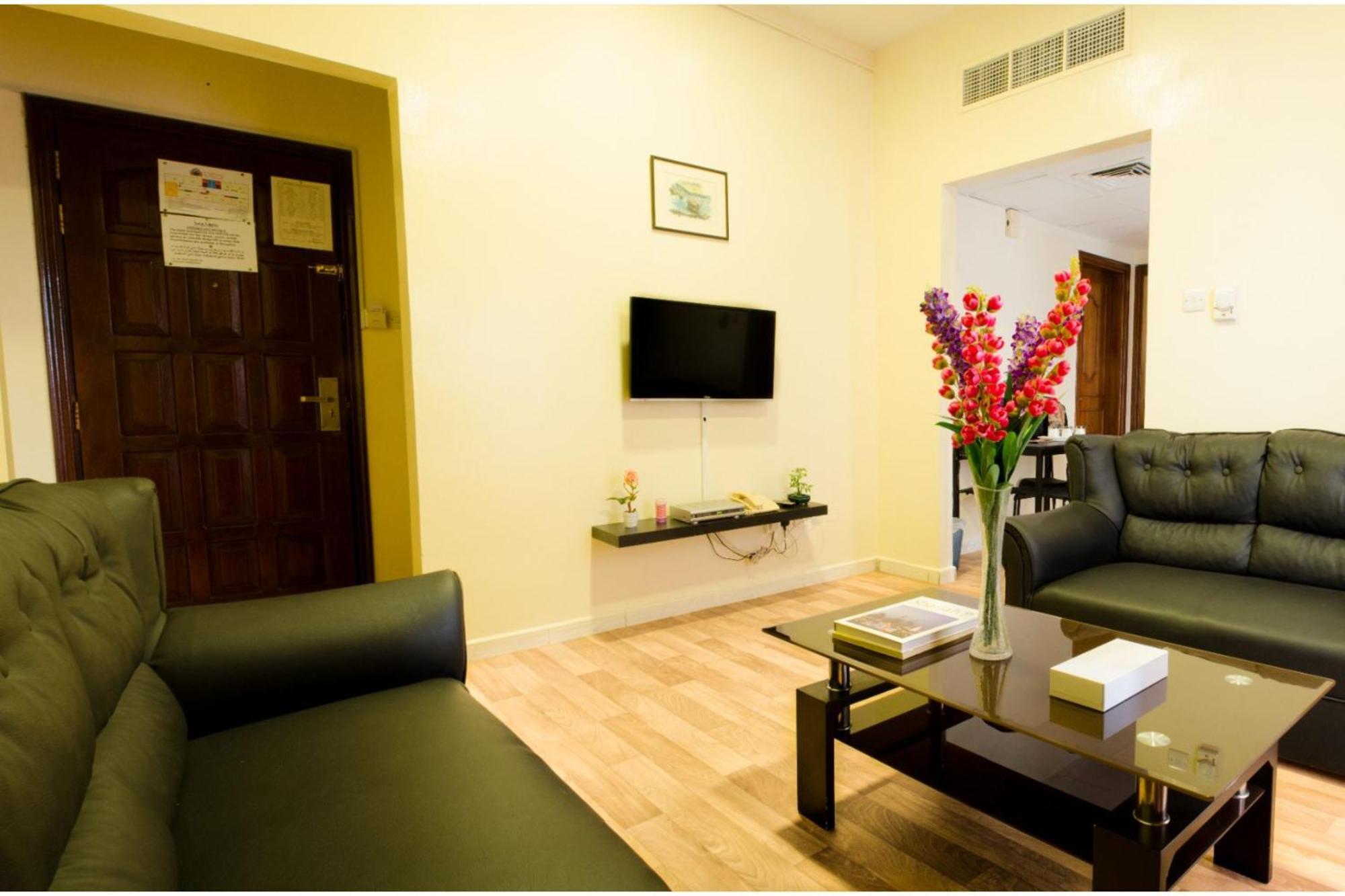 Al Ferdous Hotel Apartment Sharjah Exteriör bild