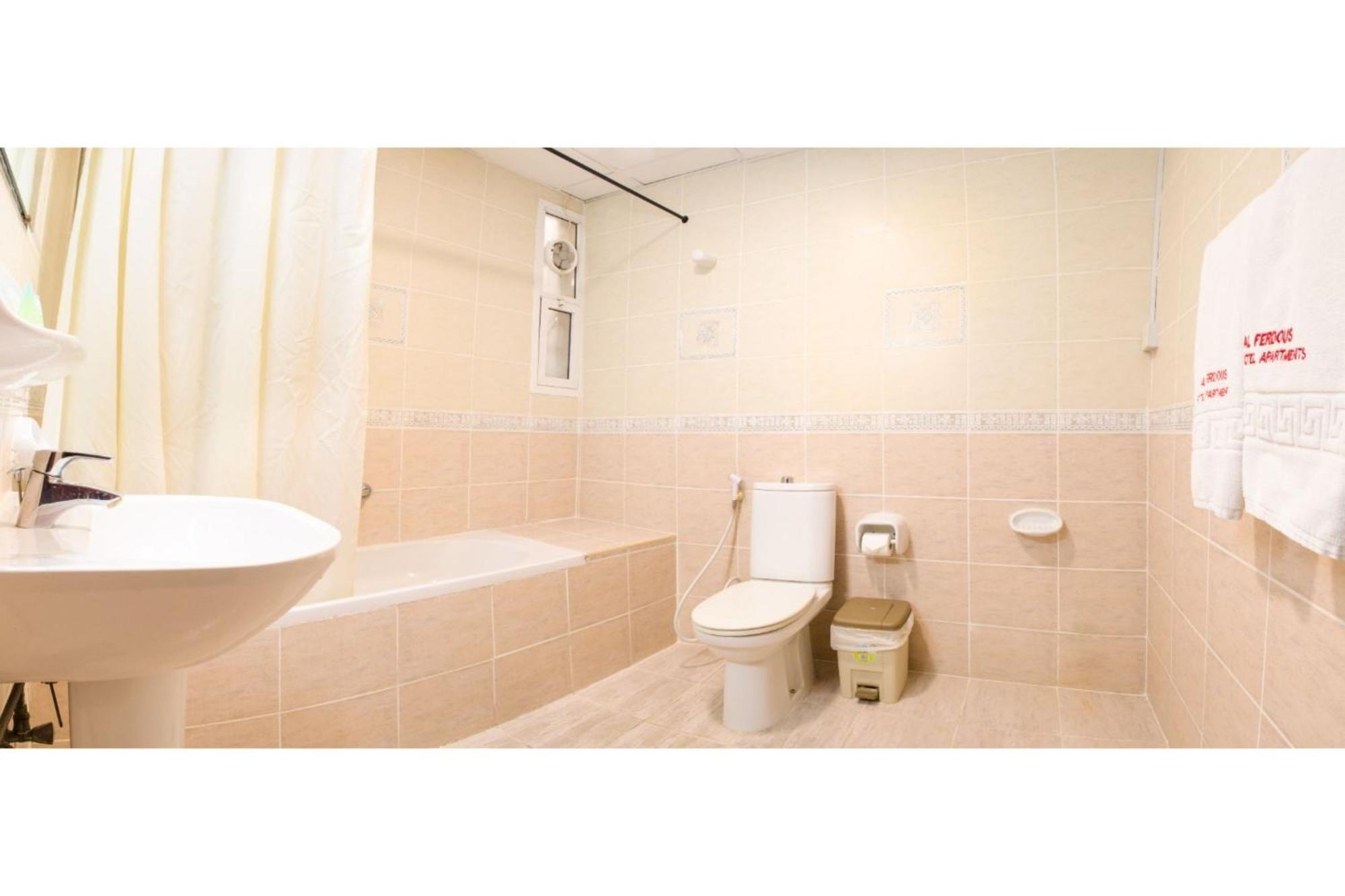 Al Ferdous Hotel Apartment Sharjah Exteriör bild