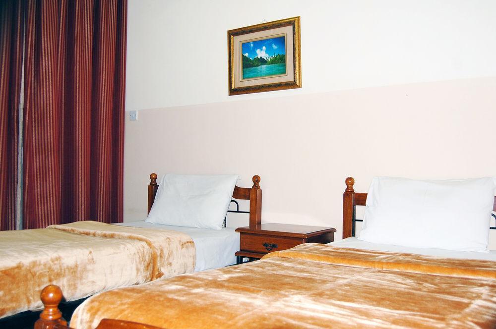 Al Ferdous Hotel Apartment Sharjah Exteriör bild
