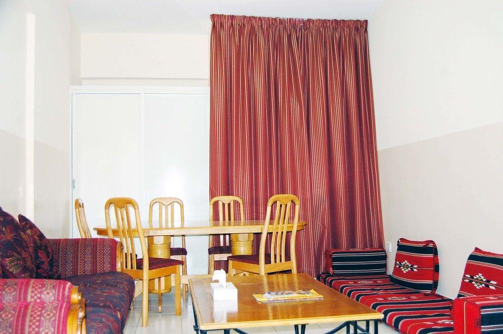 Al Ferdous Hotel Apartment Sharjah Exteriör bild