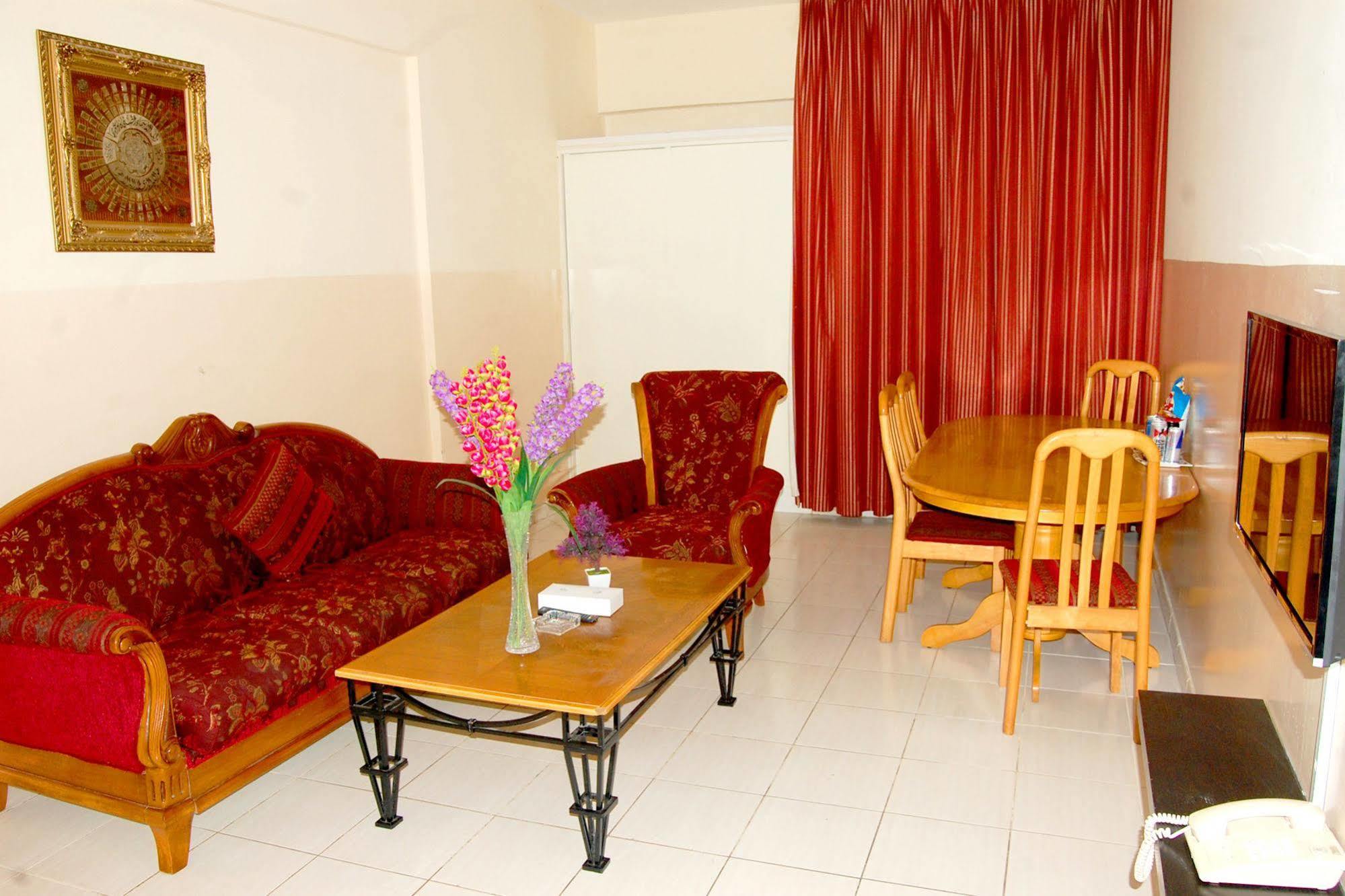 Al Ferdous Hotel Apartment Sharjah Exteriör bild
