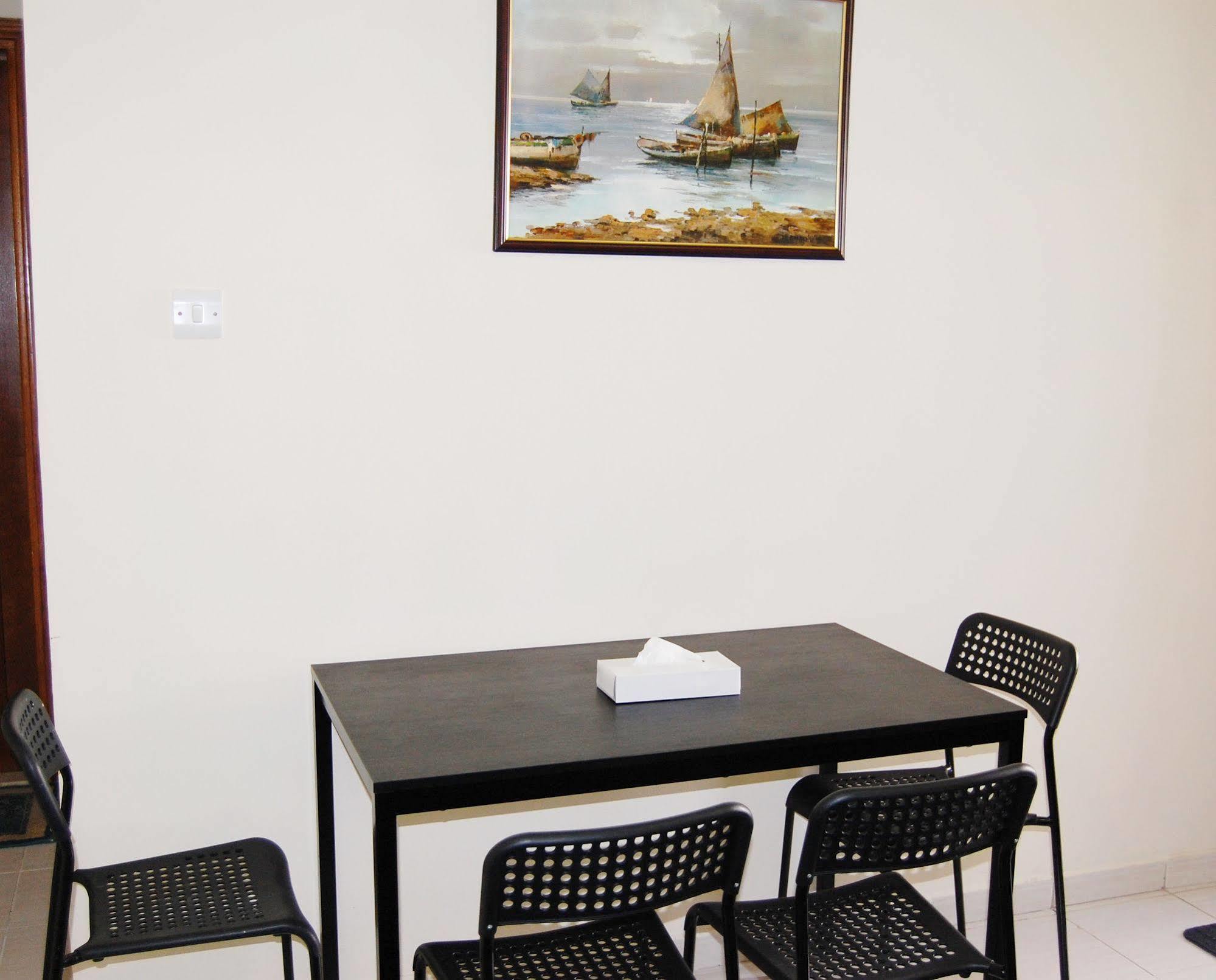 Al Ferdous Hotel Apartment Sharjah Exteriör bild