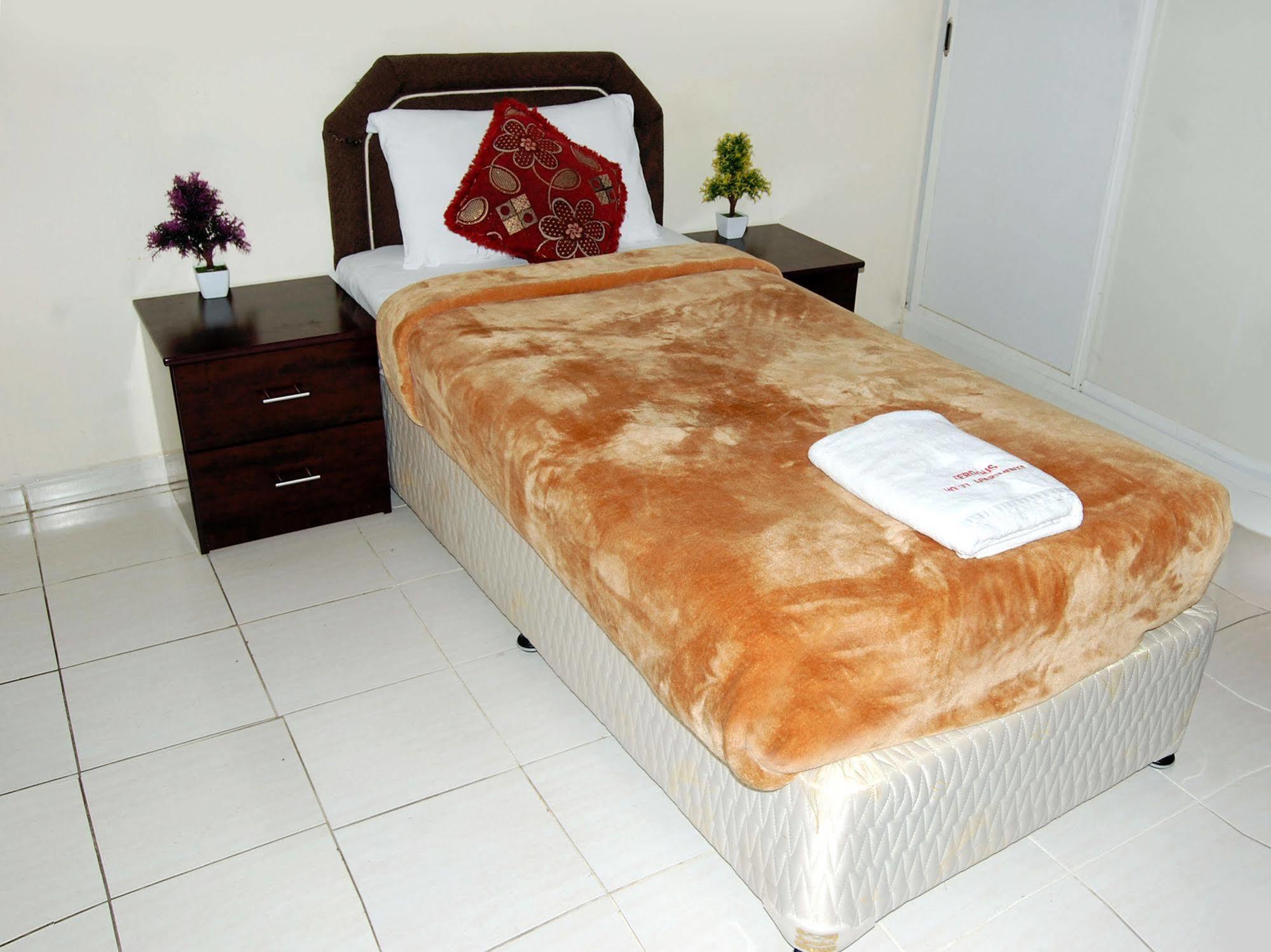 Al Ferdous Hotel Apartment Sharjah Exteriör bild