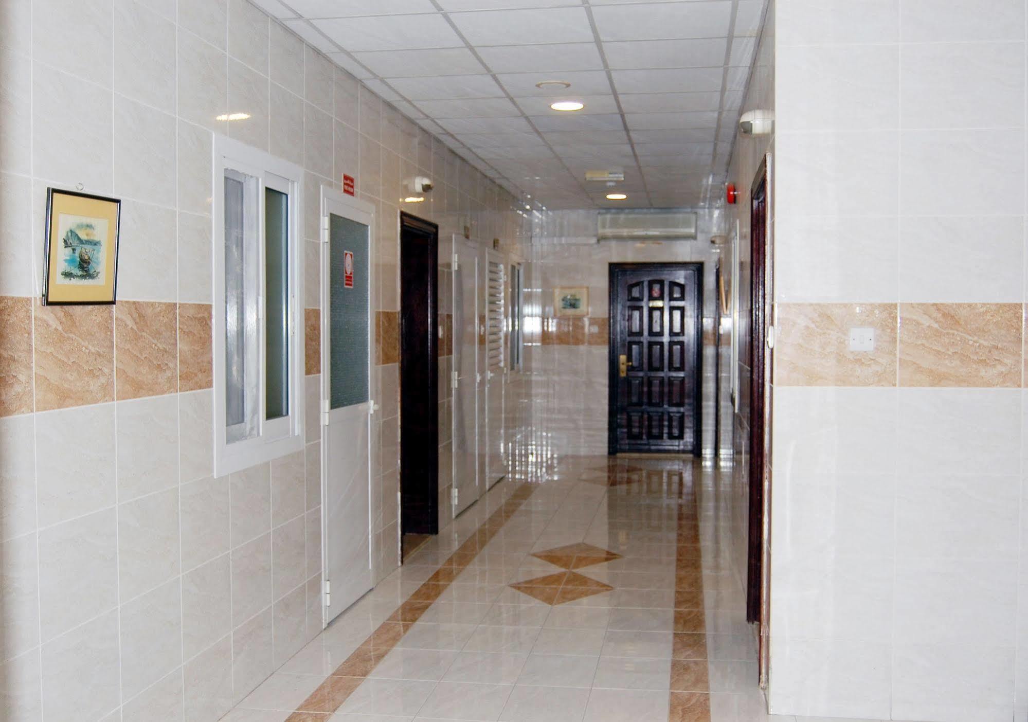 Al Ferdous Hotel Apartment Sharjah Exteriör bild