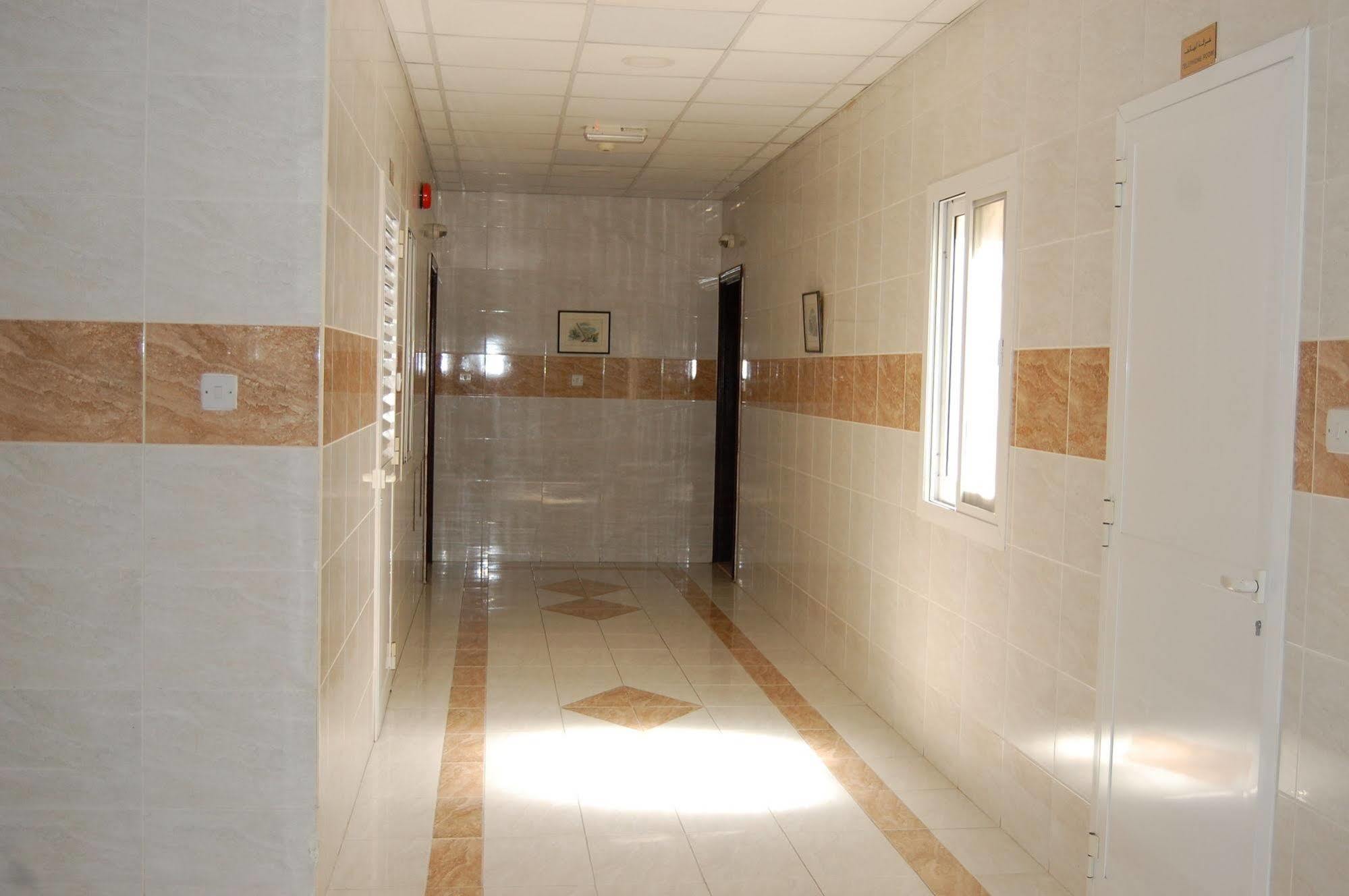 Al Ferdous Hotel Apartment Sharjah Exteriör bild